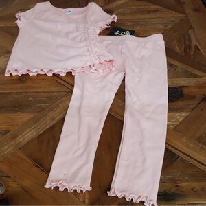 Art Class 2 pc outfit short Sleeves
size 3t